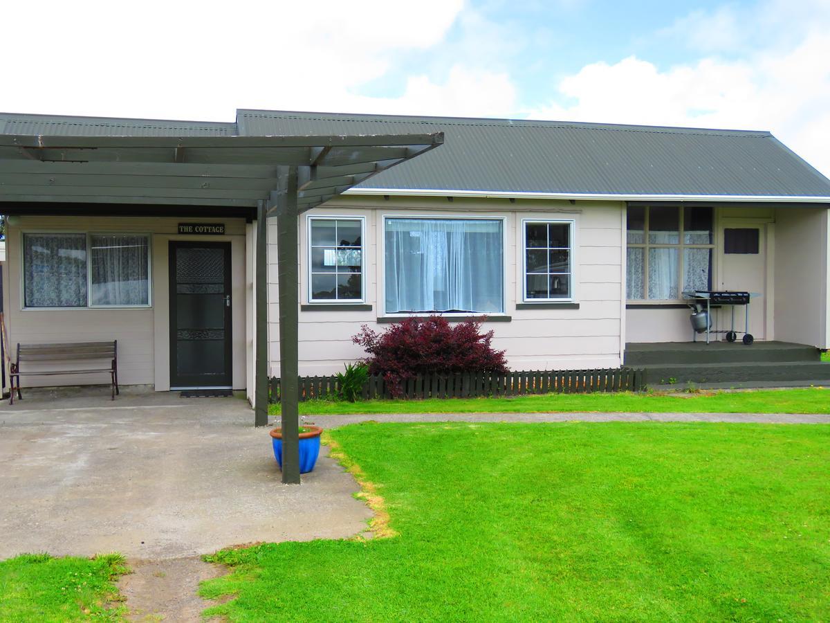 Opunake Motel And Backpackers Lodge Quarto foto